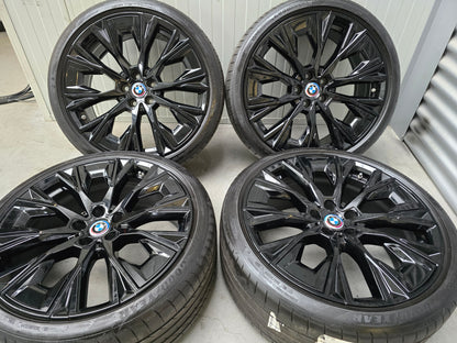 BMW i4 4 ser G26 862i 20 inch breedset velgen zomerbanden zwart