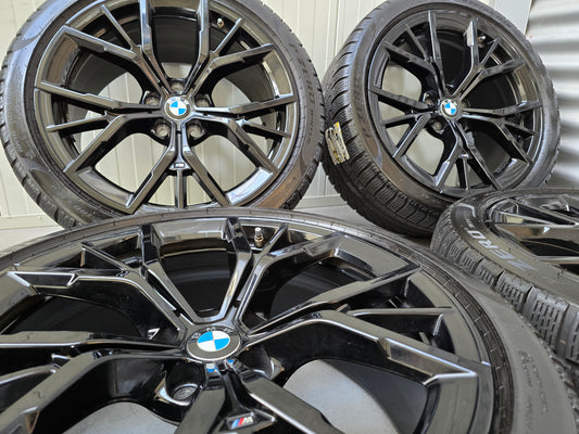 BMW 5 Serie G30 G31 i4 845M 19 inch velgen winterbanden breedset