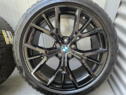 BMW 5 Serie G30 G31 i4 845M 19 inch velgen winterbanden breedset