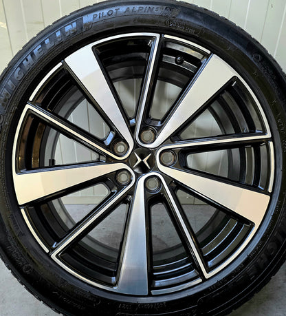 Polestar 19 inch sport velgen 5x108 winterbanden Volvo Lynk & Co