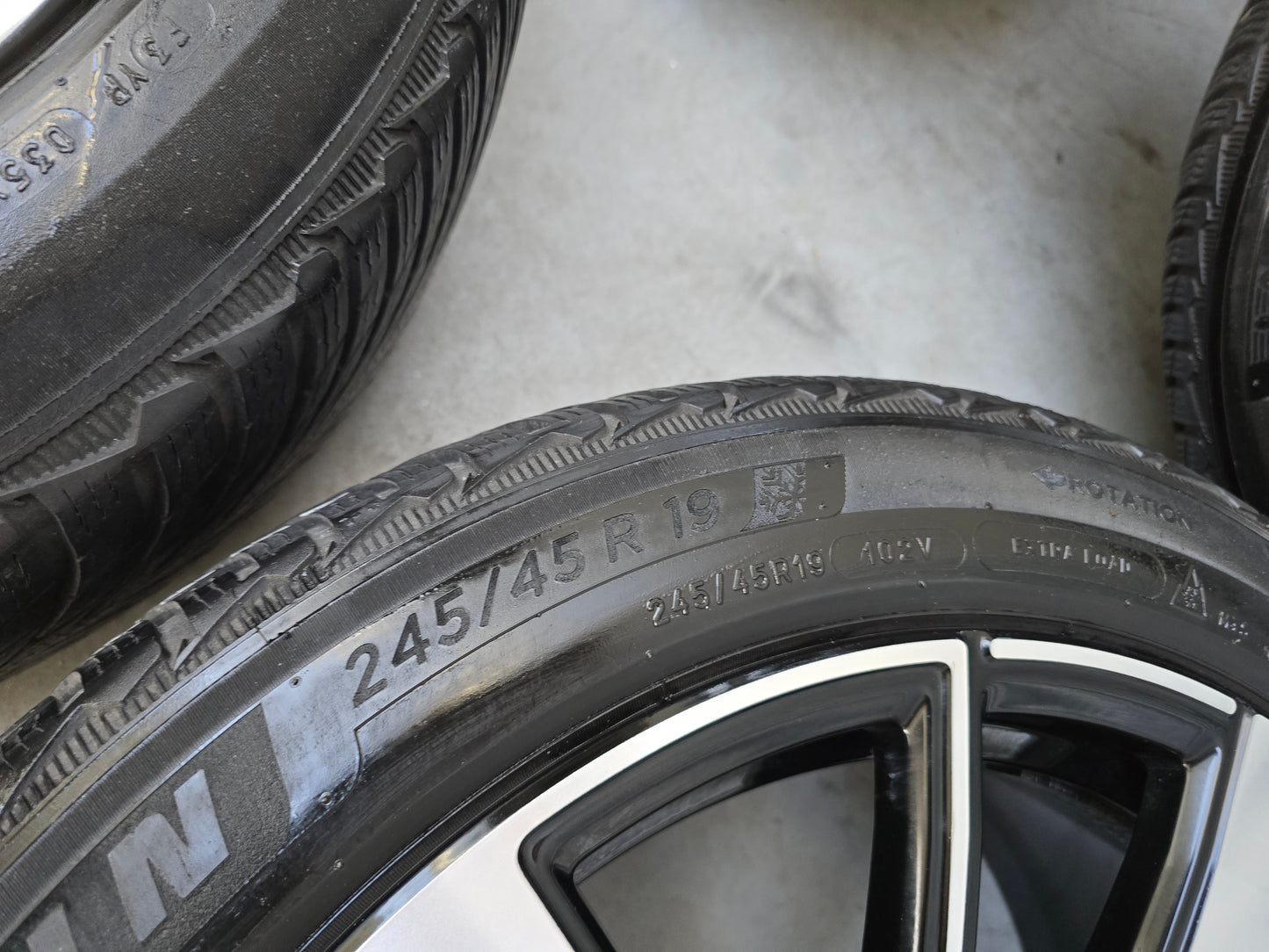 Polestar 19 inch sport velgen 5x108 winterbanden Volvo Lynk & Co