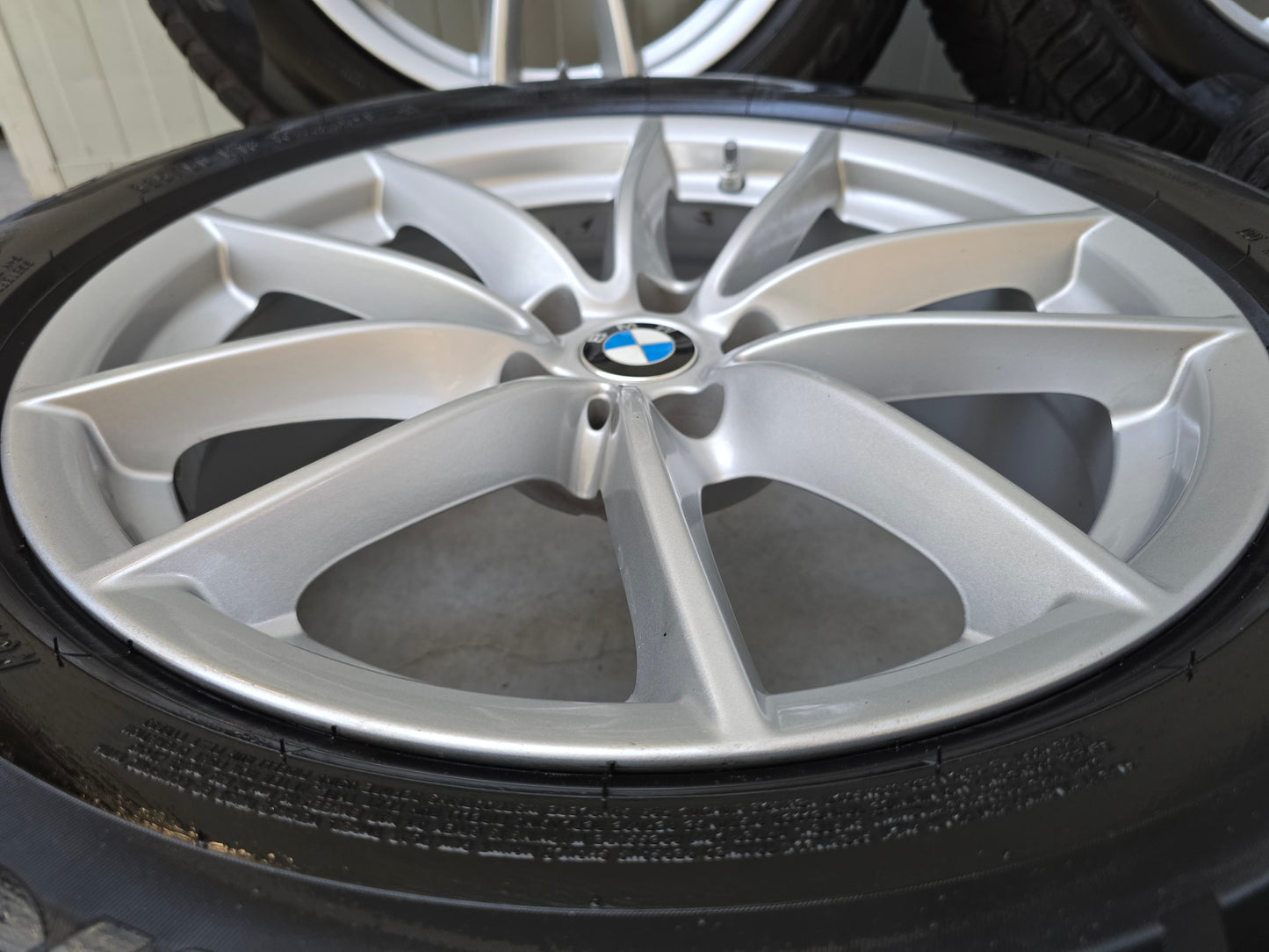 BMW X3 X4 G01 G02 618 18 inch velgen winterbanden DEMO