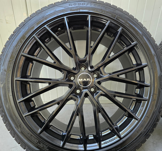 VW ID4 ID5 ID6 IDBuzz Audi Q4 Enyac 20 inch winterbanden breedset