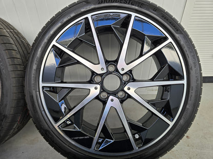 NIEUW Mercedes CLA EQ AMG 19 inch velgen zomerbanden
