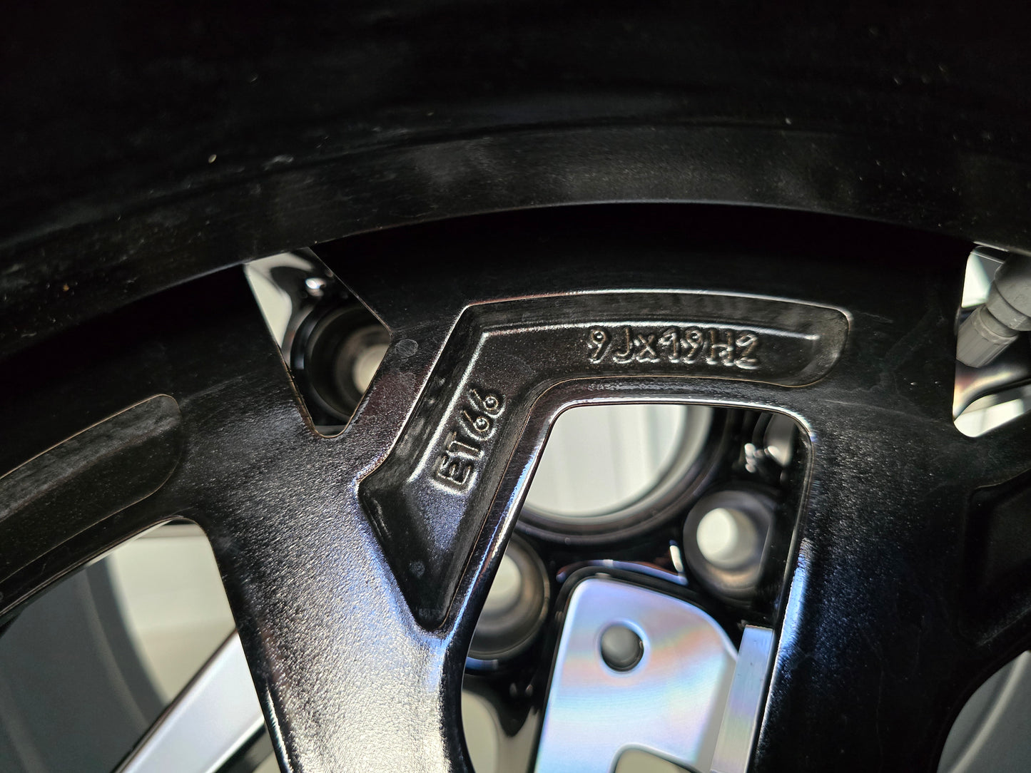 NIEUW Mercedes CLA EQ AMG 19 inch velgen zomerbanden