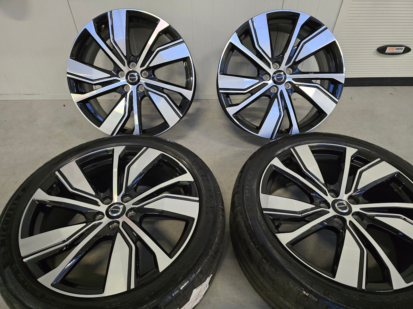 Volvo XC40 V60 V90 20 inch velgen zomerbanden 5x108