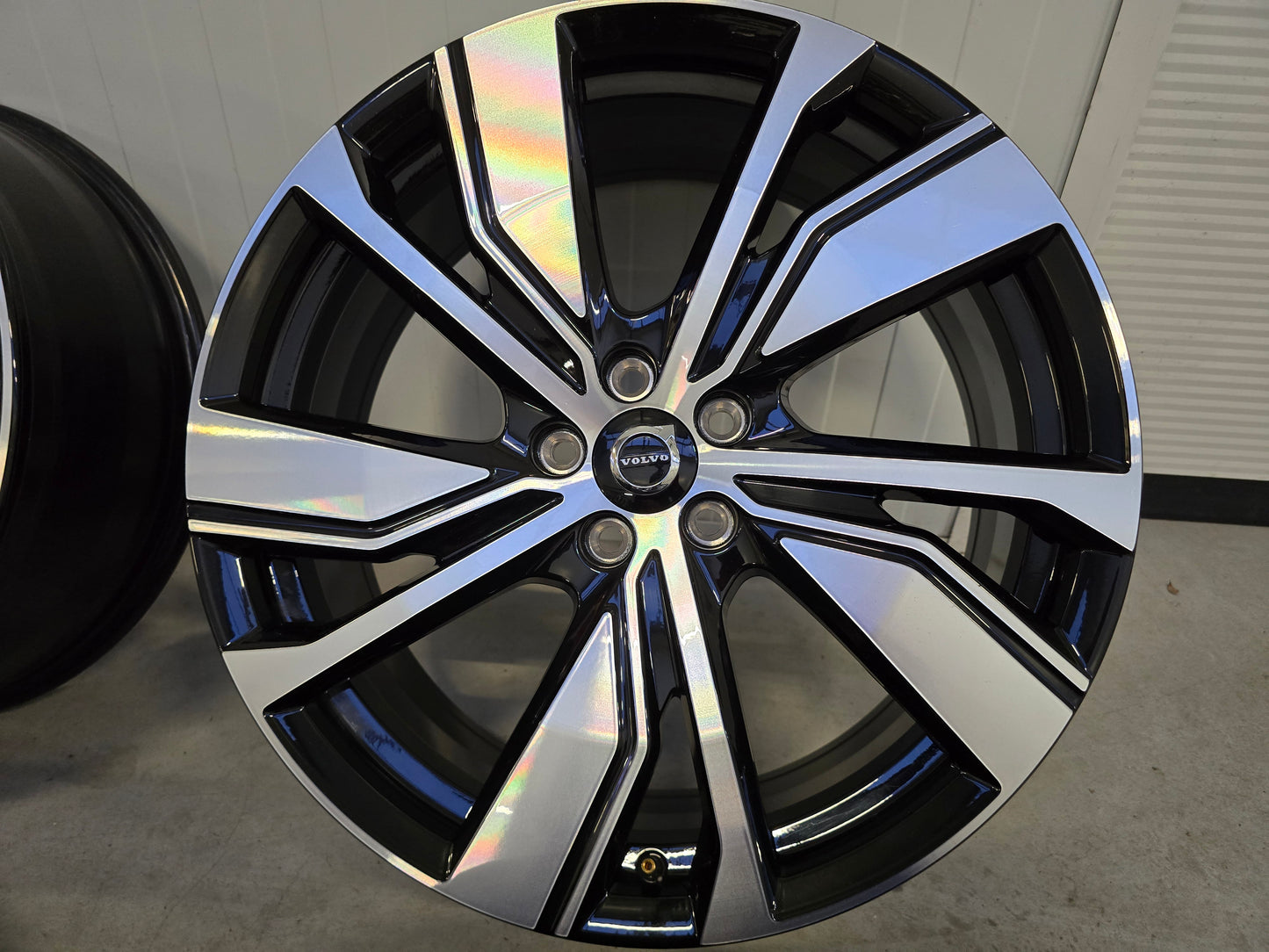 Volvo XC40 V60 V90 20 inch velgen zomerbanden 5x108