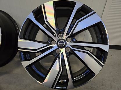 Volvo XC40 V60 V90 20 inch velgen zomerbanden 5x108