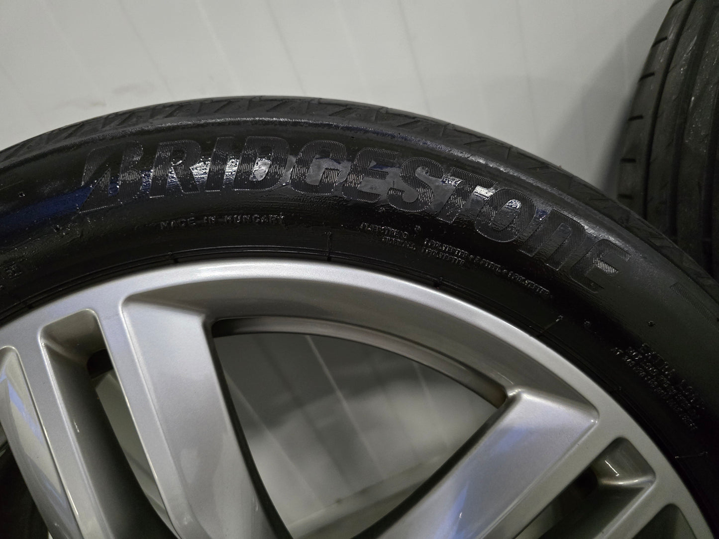 BMW X1 F48 U11 X2 F39 U10 570M 18 inch velgen zomerbanden