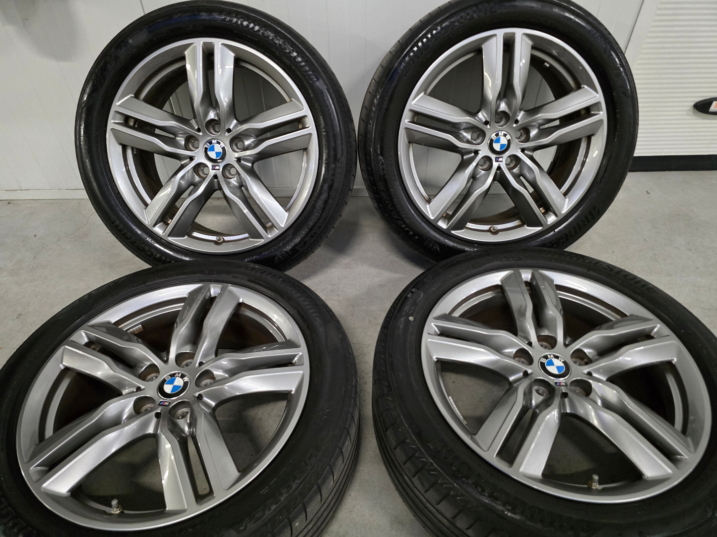 BMW X1 F48 U11 X2 F39 U10 570M 18 inch velgen zomerbanden