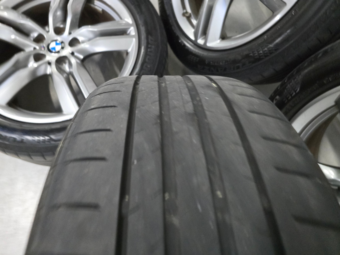 BMW X1 F48 U11 X2 F39 U10 570M 18 inch velgen zomerbanden