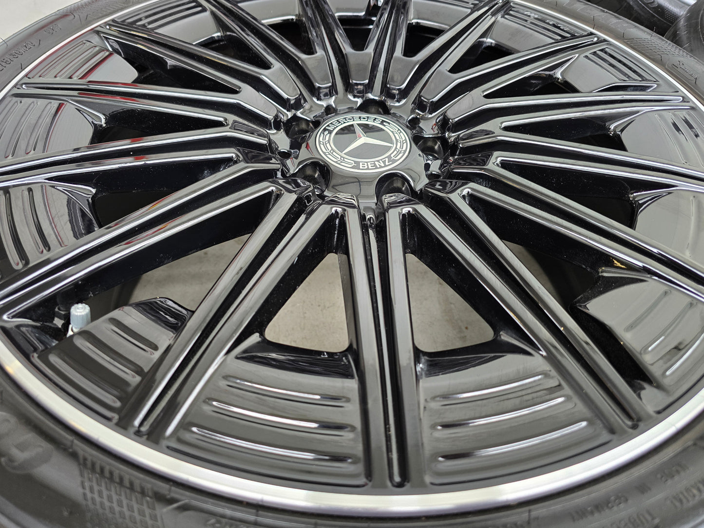 Mercedes CLE AMG 20 inch velgen zomerbanden breedset DEMO