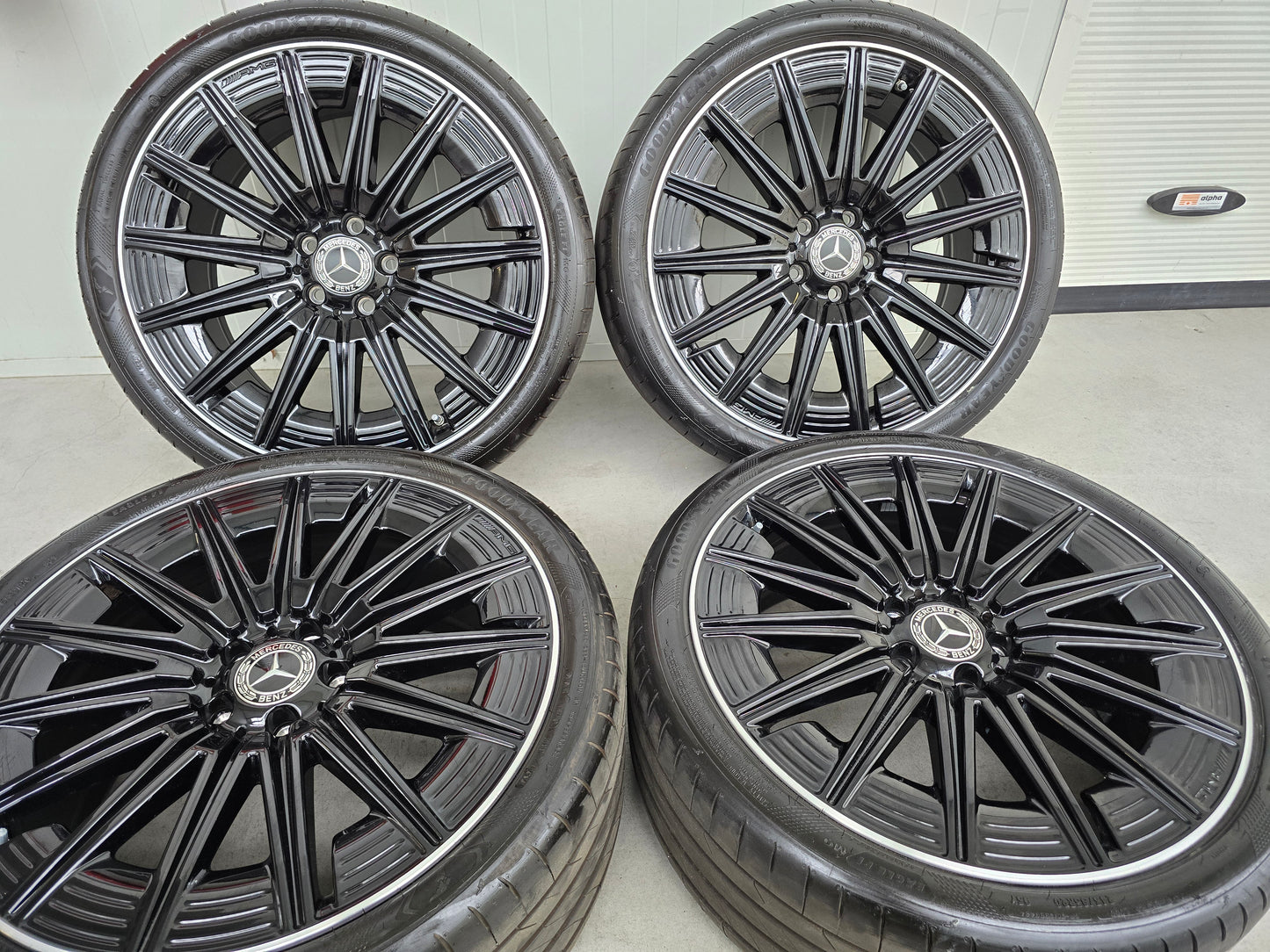 Mercedes CLE AMG 20 inch velgen zomerbanden breedset DEMO