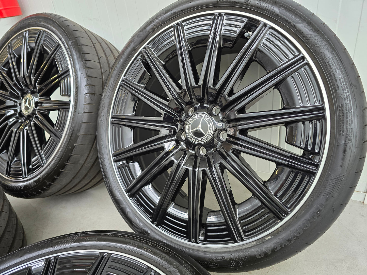 Mercedes CLE AMG 20 inch velgen zomerbanden breedset DEMO