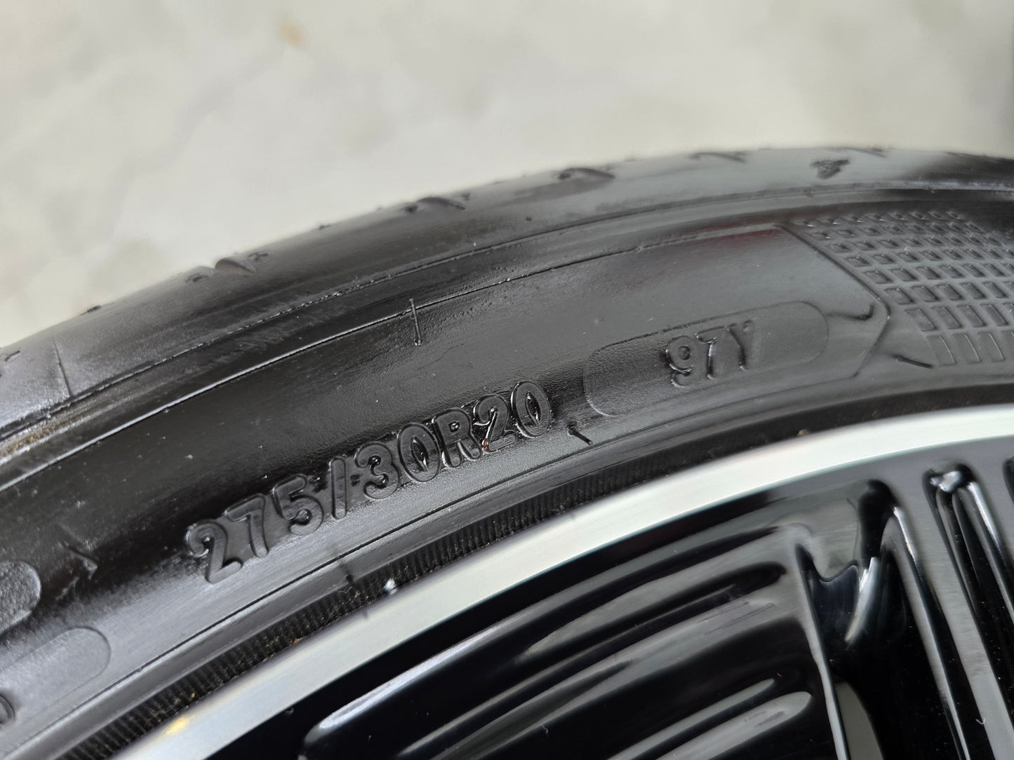 Mercedes CLE AMG 20 inch velgen zomerbanden breedset DEMO