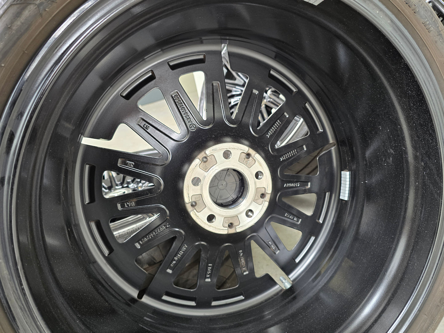 Mercedes CLE AMG 20 inch velgen zomerbanden breedset DEMO