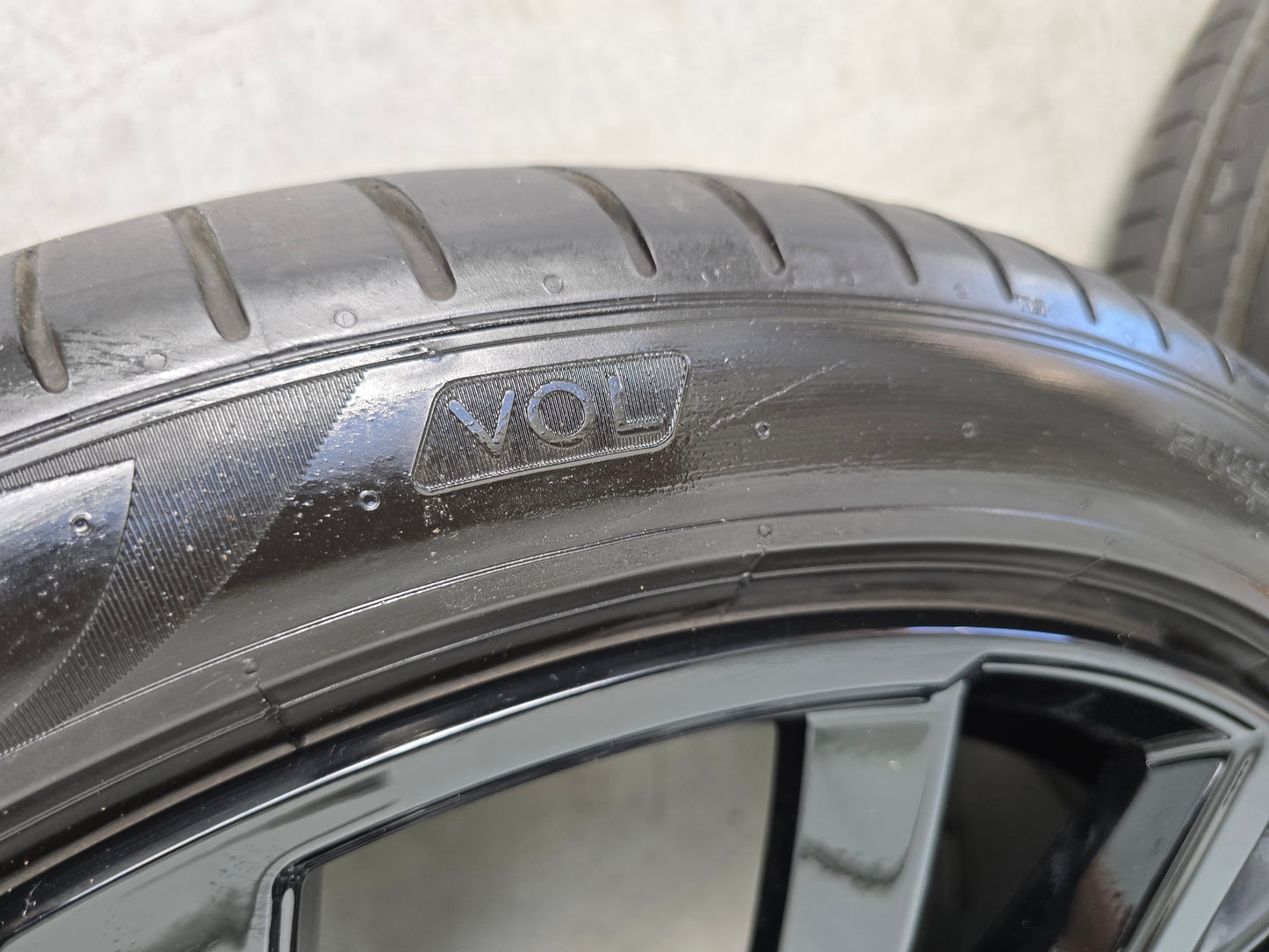 OEM Volvo XC60 21 inch velgen zomerbanden DEMO