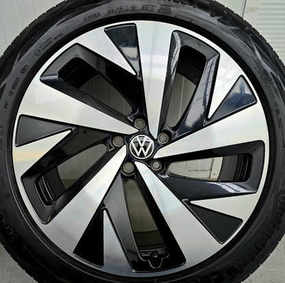 Volkswagen ID4 ID5 ID6 Enyaq Q4 20 inch breedset zomerbanden