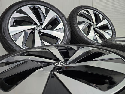 Volkswagen ID4 ID5 ID6 Enyaq Q4 20 inch breedset zomerbanden