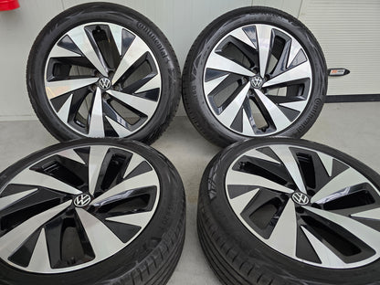 Volkswagen ID4 ID5 ID6 Enyaq Q4 20 inch breedset zomerbanden