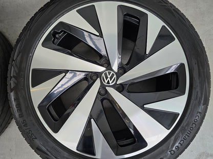 Volkswagen ID4 ID5 ID6 Enyaq Q4 20 inch breedset zomerbanden