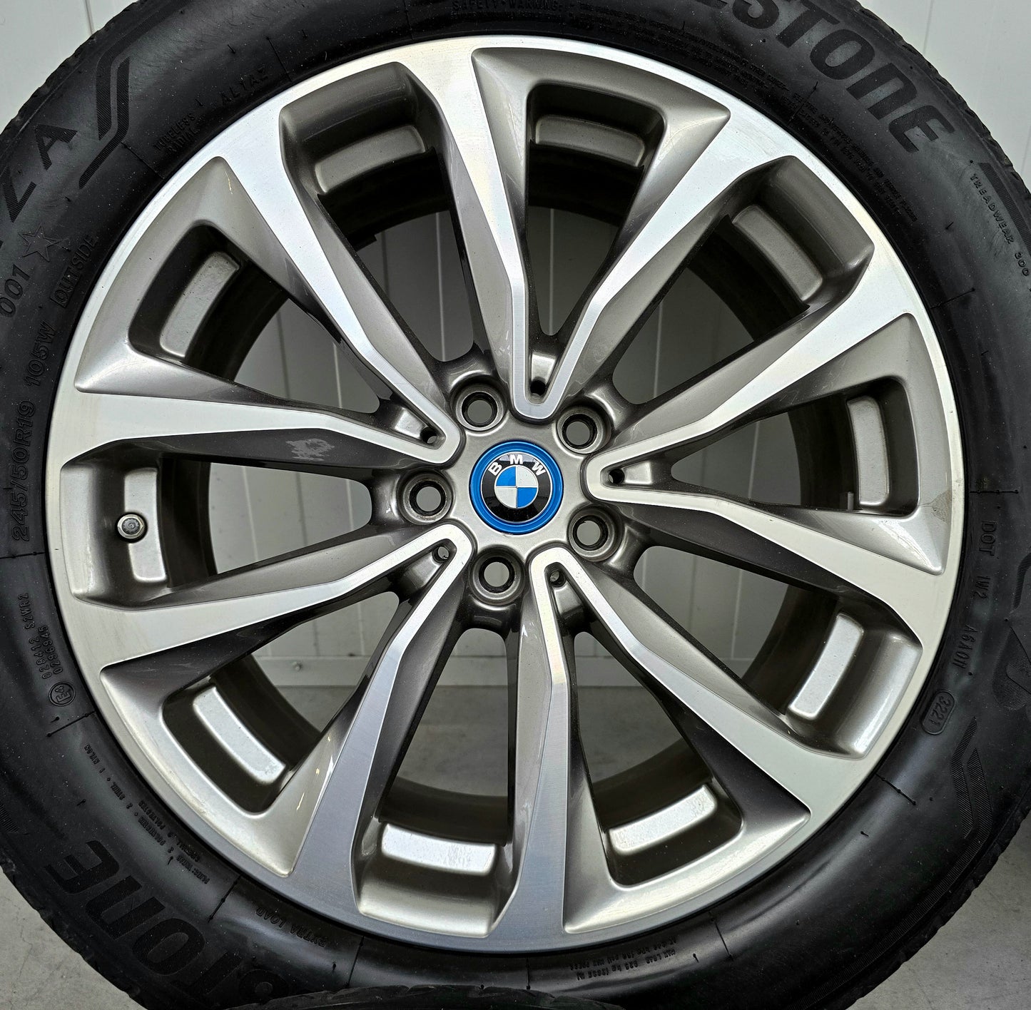 BMW X3 G01 G45 X4 G02 19 inch velgen zomerbanden 692