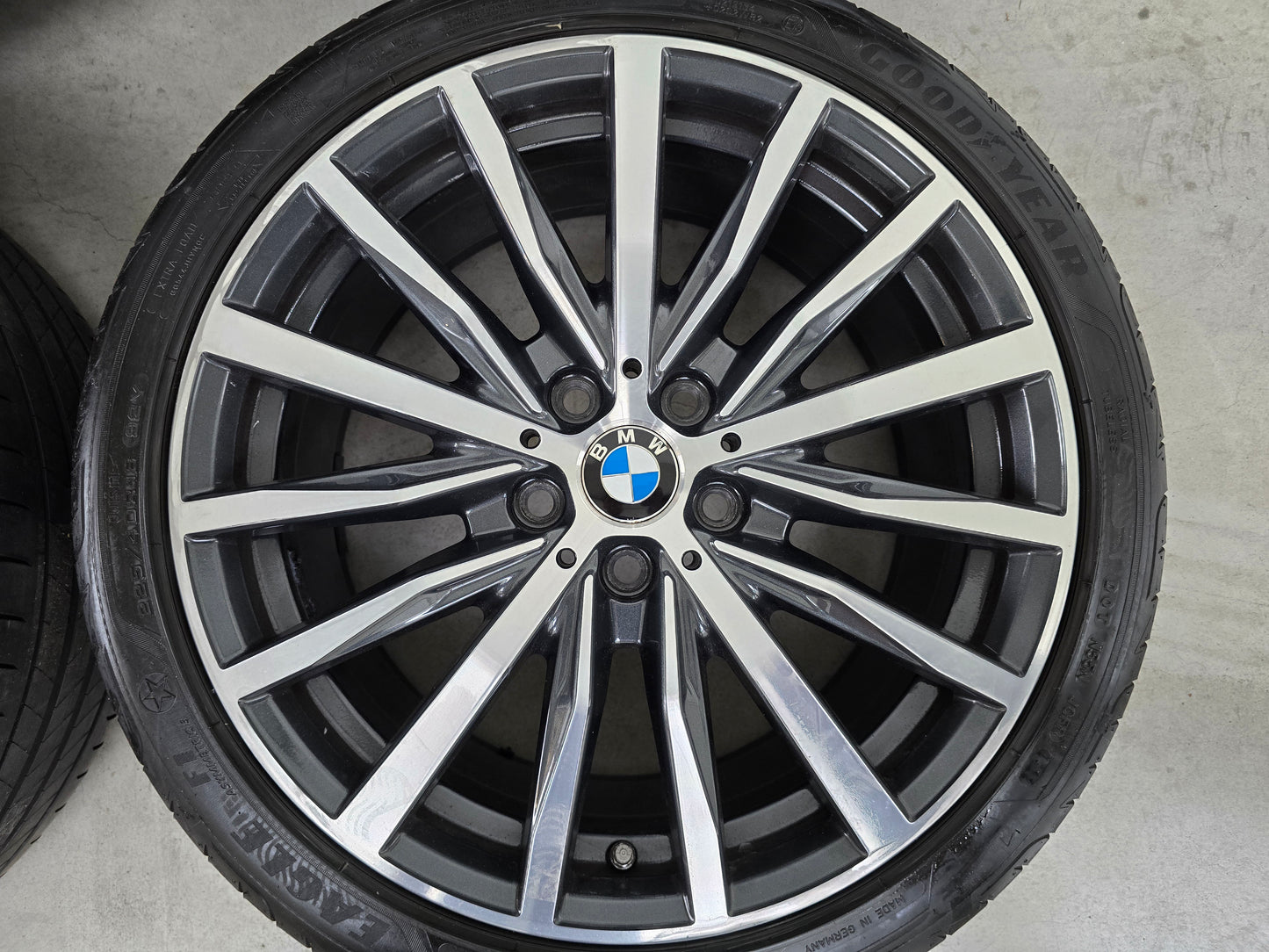 BMW 1 Serie F40 F70 2 serie F44 18 inch velgen 488 zomerbanden