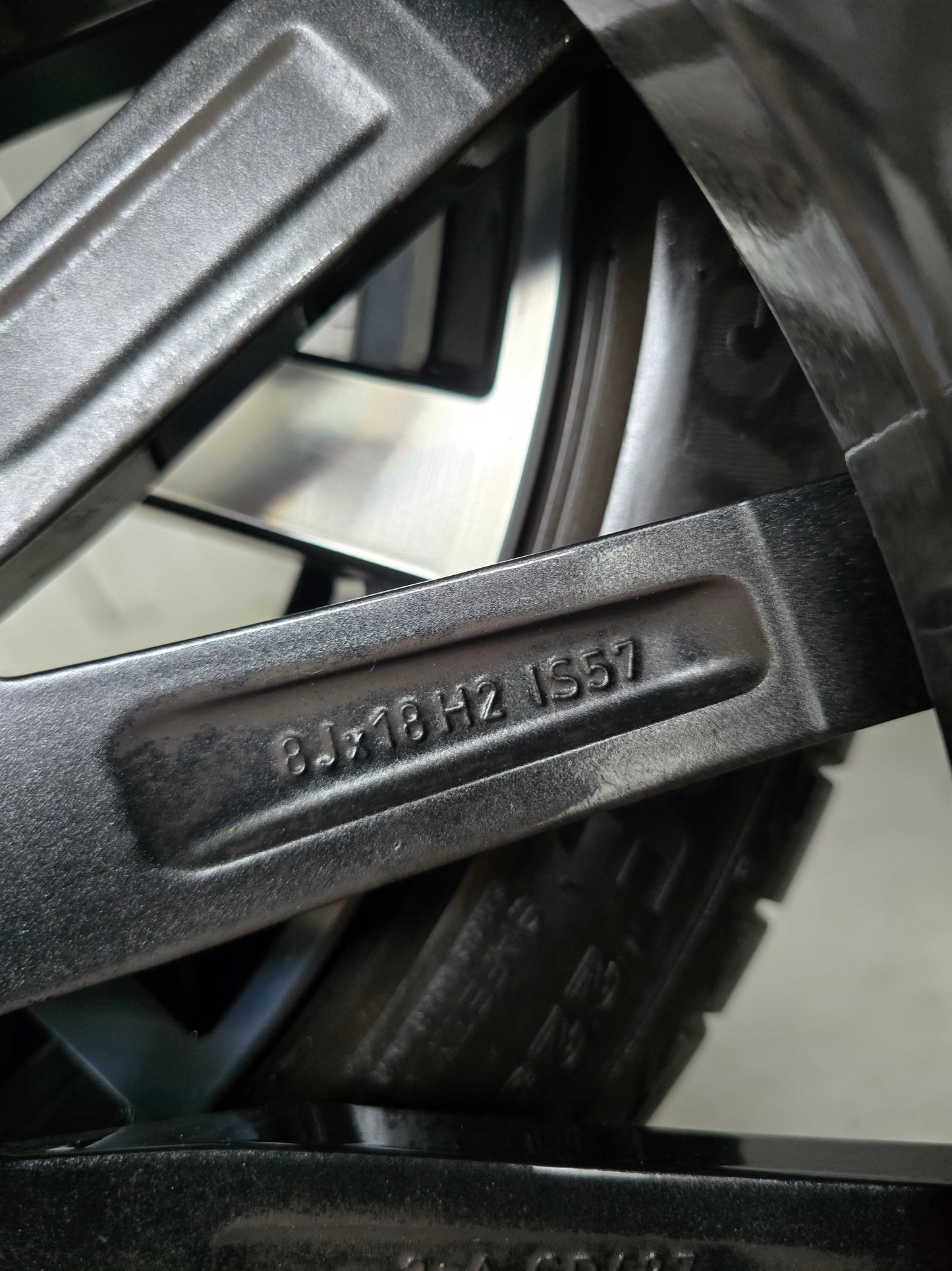 BMW 1 Serie F40 F70 2 serie F44 18 inch velgen 488 zomerbanden