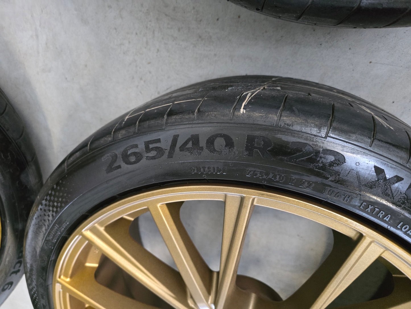 Audi e-tron Q7 Q8 22 inch Gold Bronze velgen zomerbanden