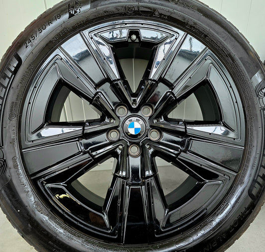 BMW X3 G01 G45 iX3 X4 G02 842 19 inch Winterbanden Deep Black