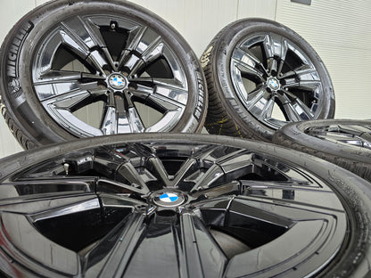 BMW X3 G01 G45 iX3 X4 G02 842 19 inch Winterbanden Deep Black