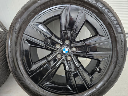 BMW X3 G01 G45 iX3 X4 G02 842 19 inch Winterbanden Deep Black