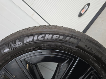BMW X3 G01 G45 iX3 X4 G02 842 19 inch Winterbanden Deep Black