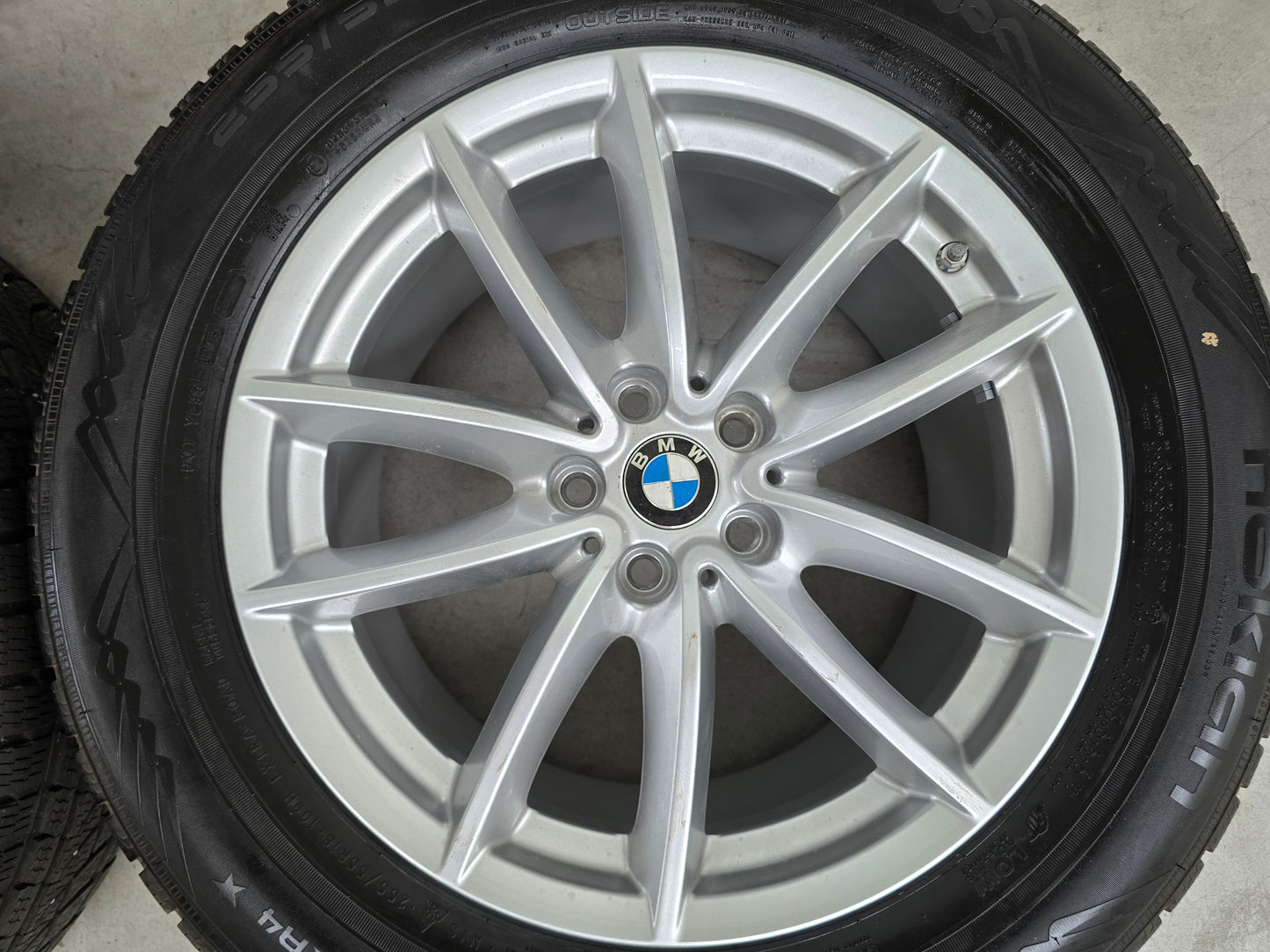 BMW X5 G05 X6 G06 618 18 inch velgen winterbanden Nokian (*)