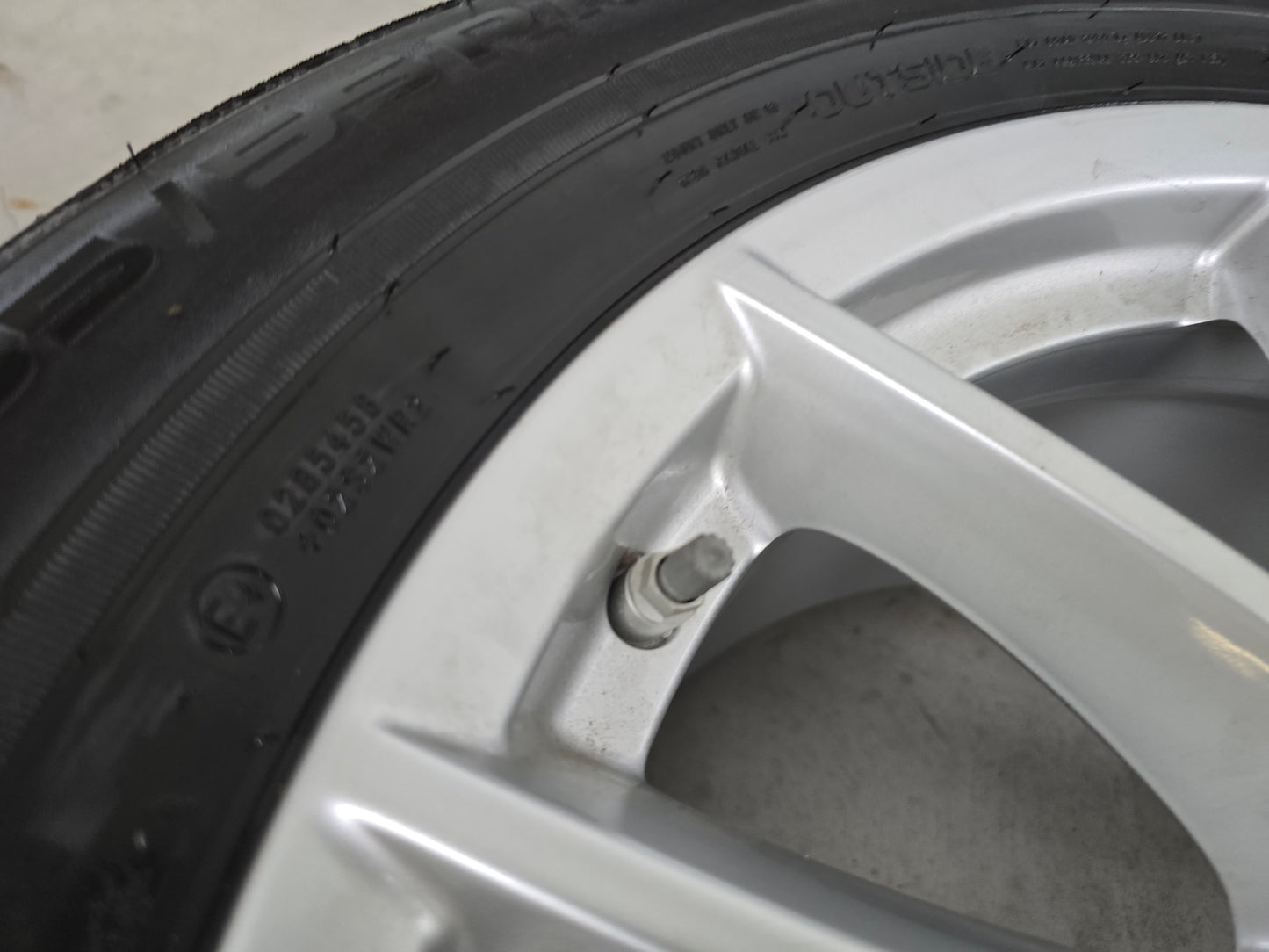 BMW X5 G05 X6 G06 618 18 inch velgen winterbanden Nokian (*)