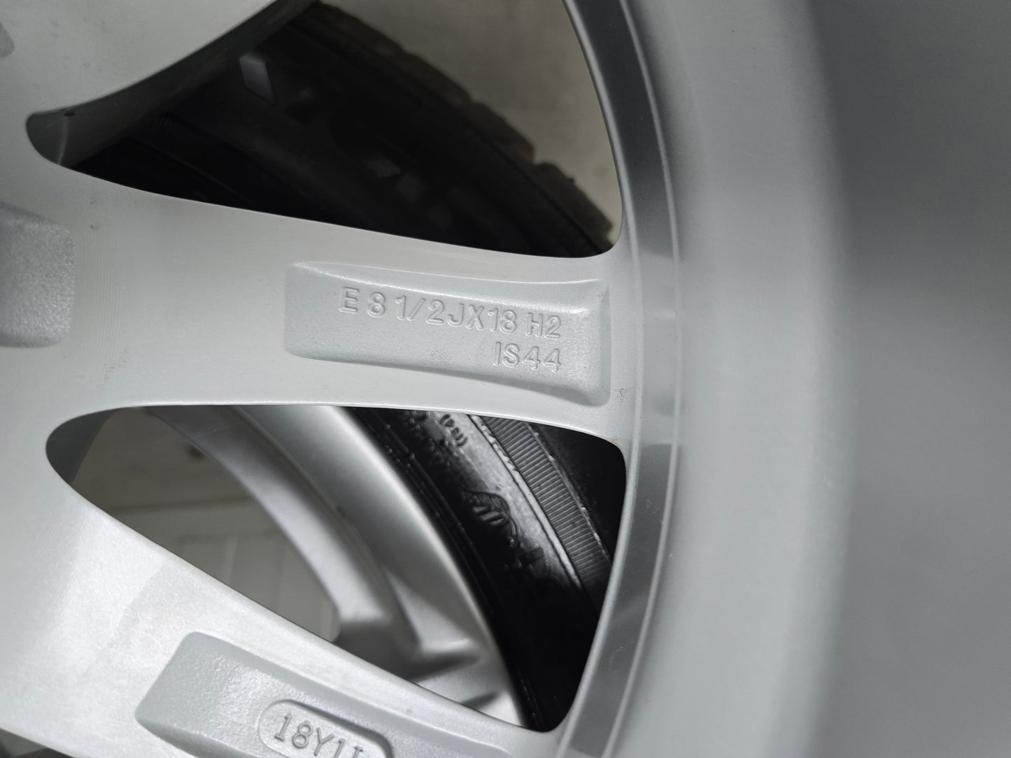 BMW X5 G05 X6 G06 618 18 inch velgen winterbanden Nokian (*)