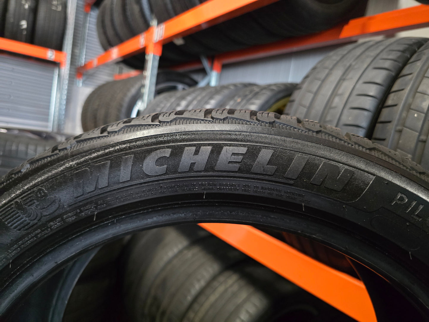 4x Michelin Pilot Alpin 5 245/45 R19 102V XL M+S Winterbanden DEMO