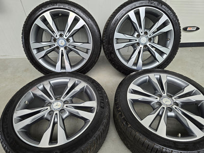 Mercedes C Klasse 18 inch velgen demo winterbanden breedset