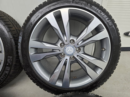 Mercedes C Klasse 18 inch velgen demo winterbanden breedset