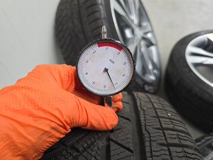 Mercedes C Klasse 18 inch velgen demo winterbanden breedset