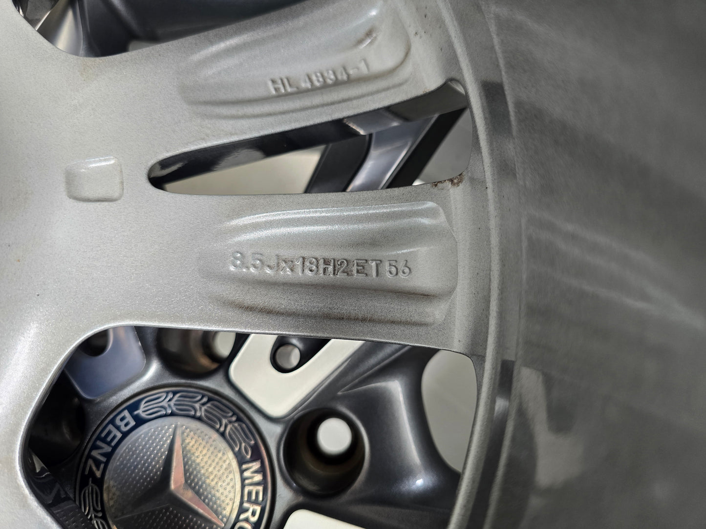 Mercedes C Klasse 18 inch velgen demo winterbanden breedset