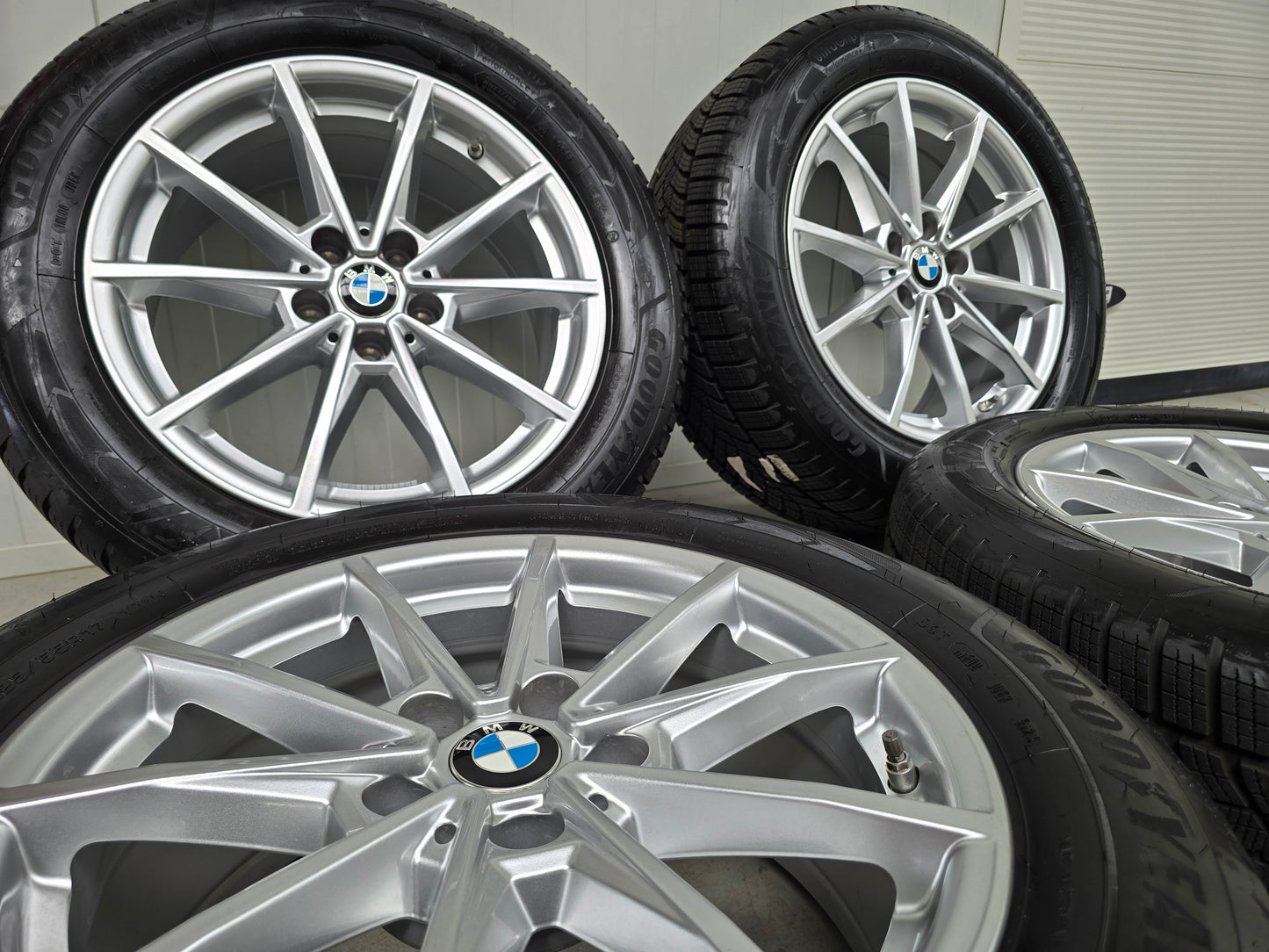 BMW 5 Serie G30 G31 i4 4 ser G26 851 17 inch winterbanden NIEUW