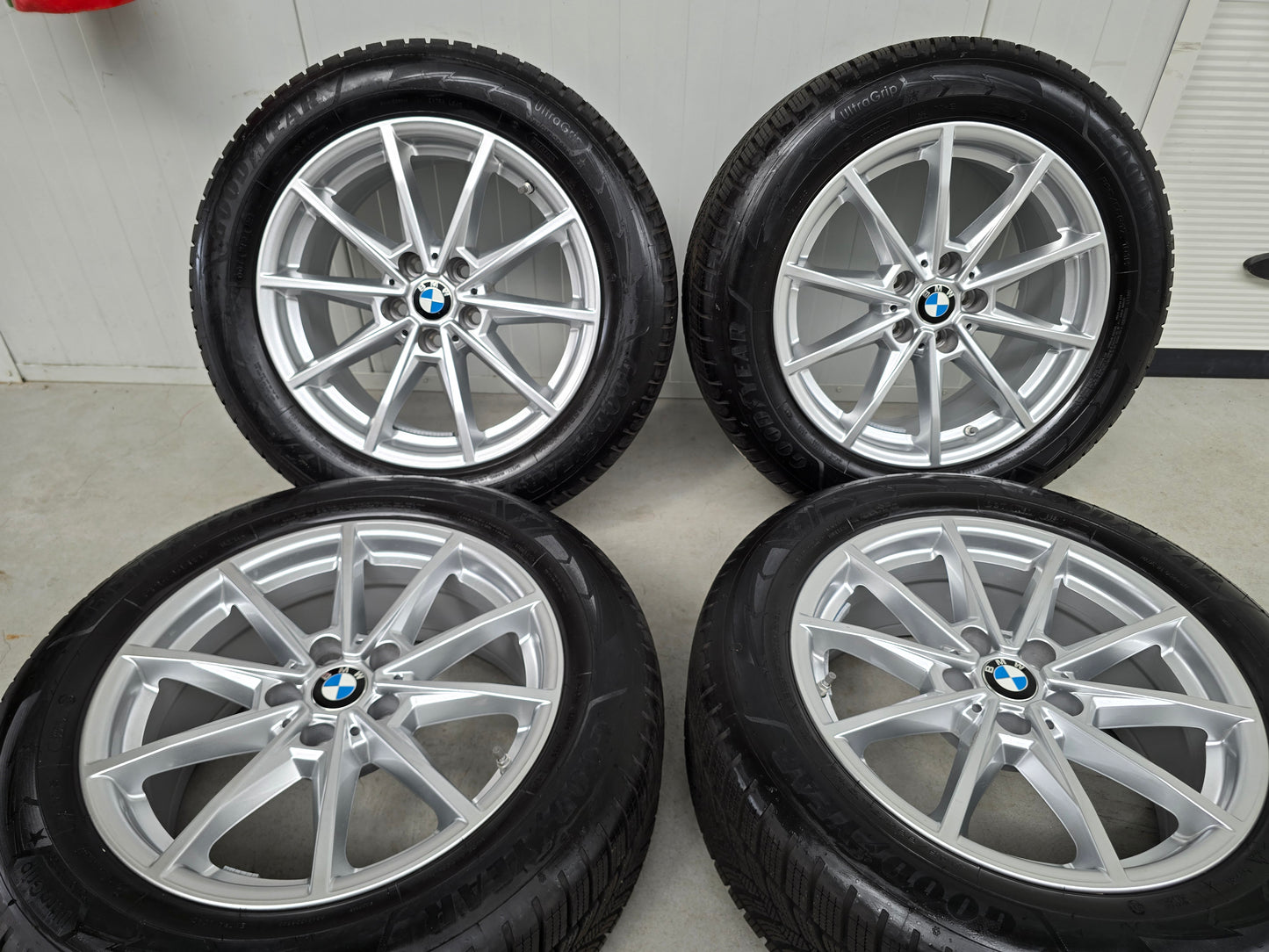 BMW 5 Serie G30 G31 i4 4 ser G26 851 17 inch winterbanden NIEUW