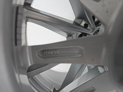 BMW 5 Serie G30 G31 i4 4 ser G26 851 17 inch winterbanden NIEUW
