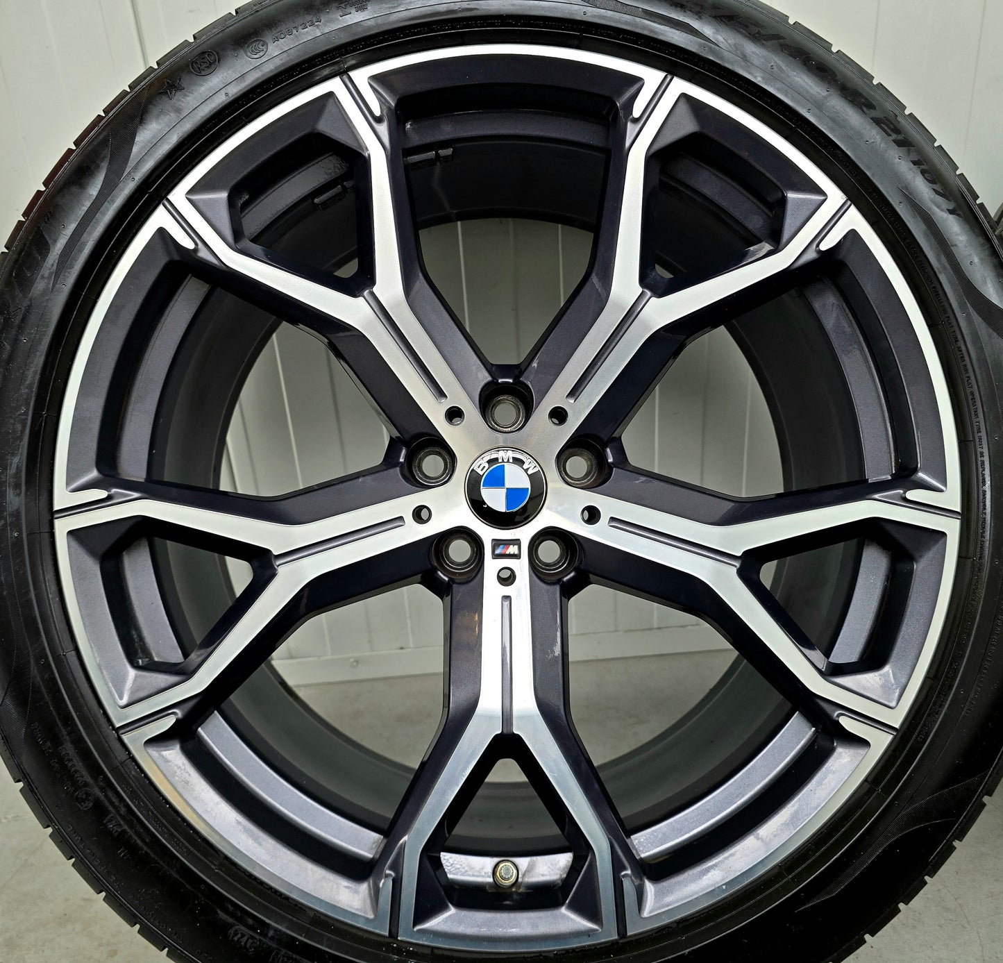 BMW X5 X6 G05 G06 741M 21 inch velgen zomerbanden breedset