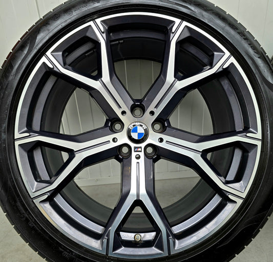 BMW X5 X6 G05 G06 741M 21 inch velgen zomerbanden breedset