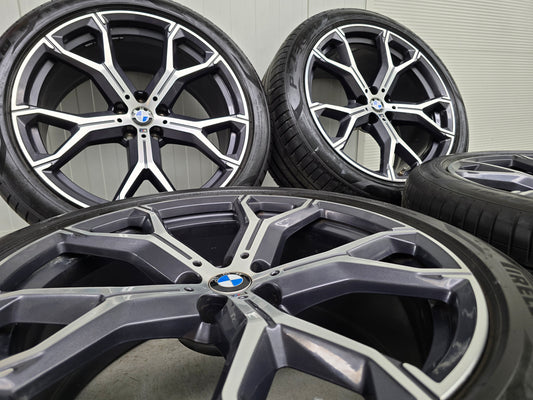 BMW X5 X6 G05 G06 741M 21 inch velgen zomerbanden breedset