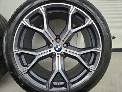 BMW X5 X6 G05 G06 741M 21 inch velgen zomerbanden breedset