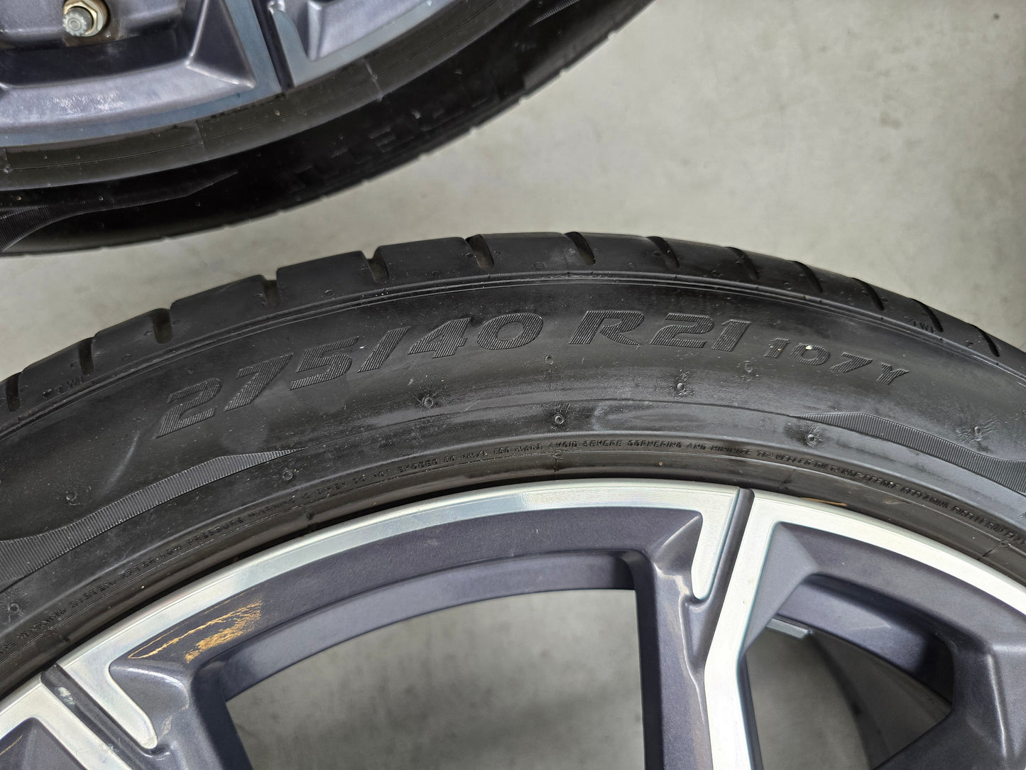 BMW X5 X6 G05 G06 741M 21 inch velgen zomerbanden breedset