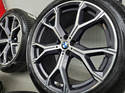 BMW X5 X6 G05 G06 741M 21 inch velgen zomerbanden breedset